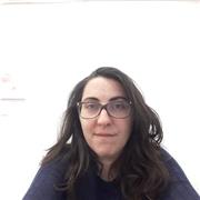 Diplomata Liceo Psicopedagocico con esperienze di insegnamemto in ambito artistico a bambini di elementari e mede lingua italiana a bambini stranieri